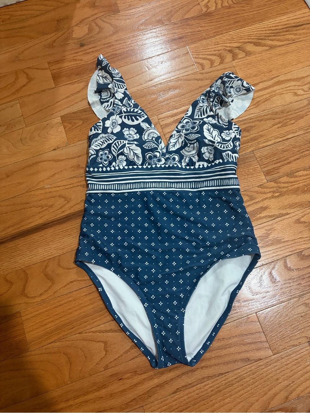 crown & ivy Navy and White Floral One-Piece Swimsuit